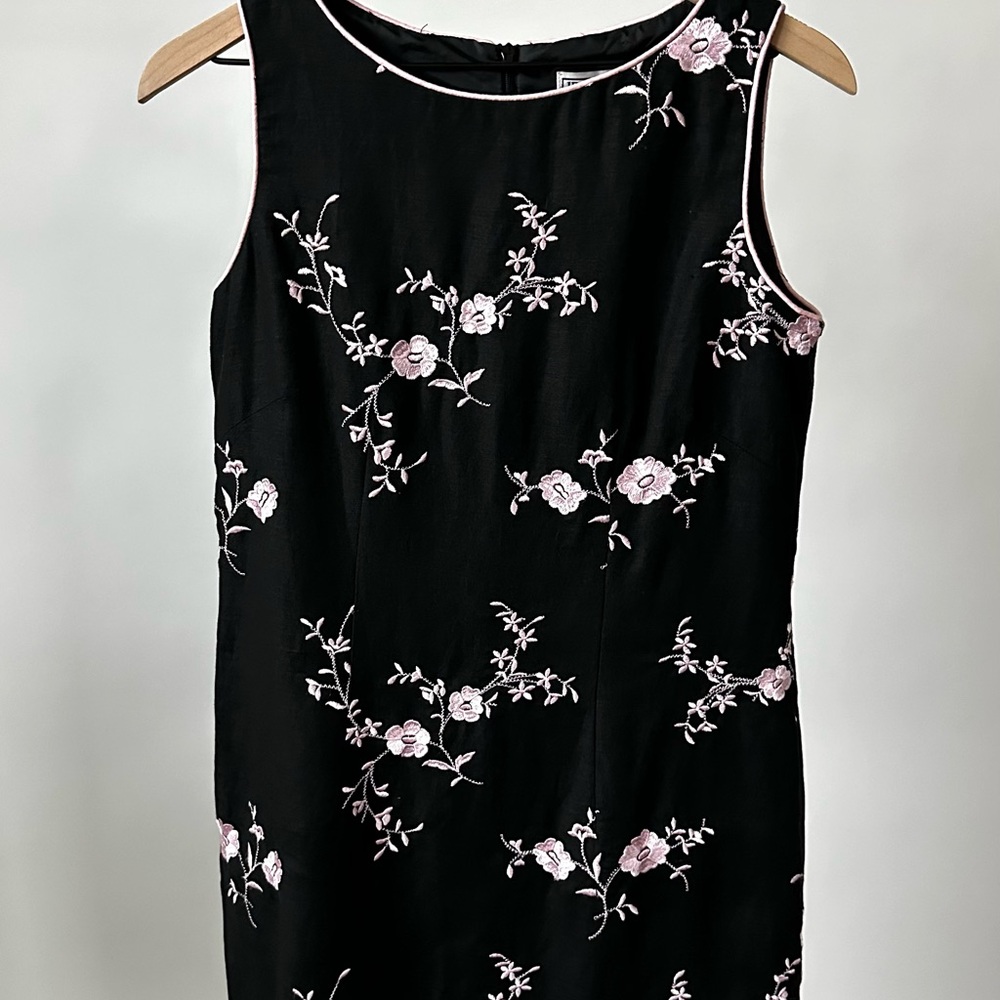 Vintage Black Cocktail Dress Mini Pink Floral Embroidered SIZE- 10 petite - Picture 3 of 11
